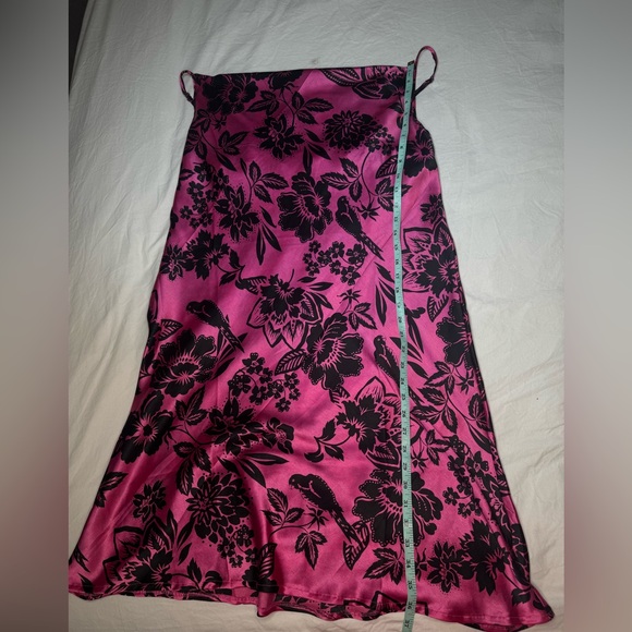 NWOT - HER DESTINY Pink Dress Black Floral Design 100% Polyester - Silk Feels XL - Picture 7 of 7